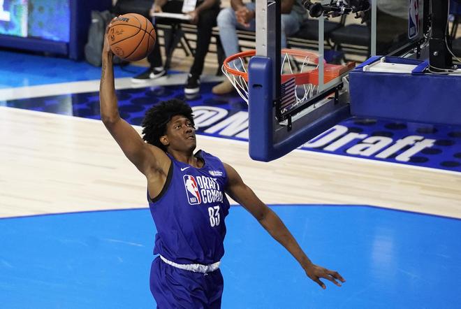 76人的球 76人的球