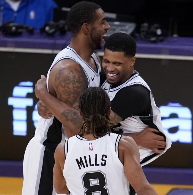 的背景下 的背景下